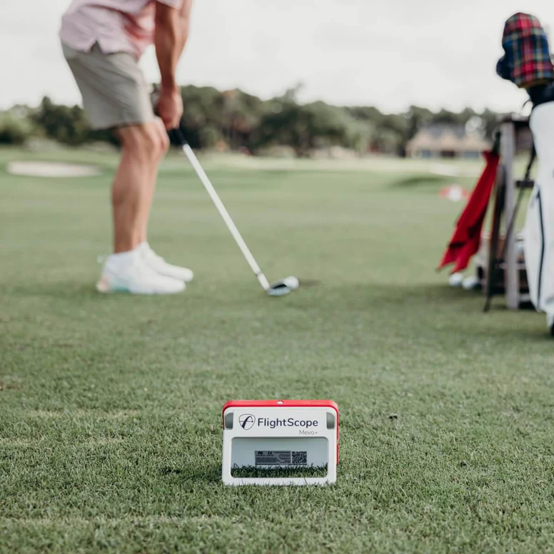 Comparación: FlightScope Mevo+ vs. Simulador de Golf Full Swing Kit